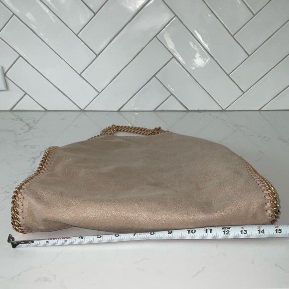 Stella McCartney Falabella Cream Shoulder Bag with Gold Chain - Picture 12 of 16